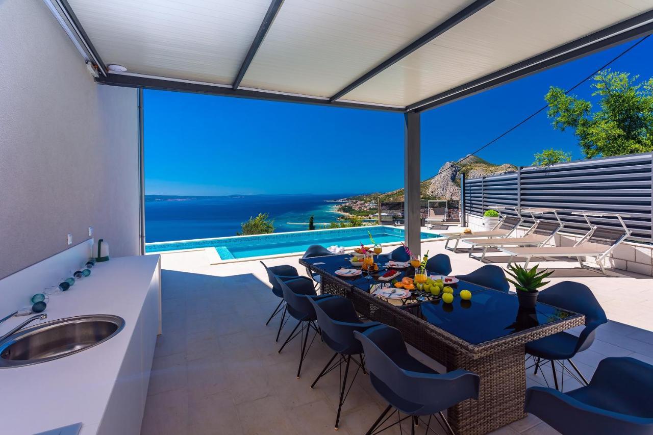 Villa Belvedere With Heated Pool, Billiards, Media Room, Sea Views,10 Pax Omiš Exteriör bild
